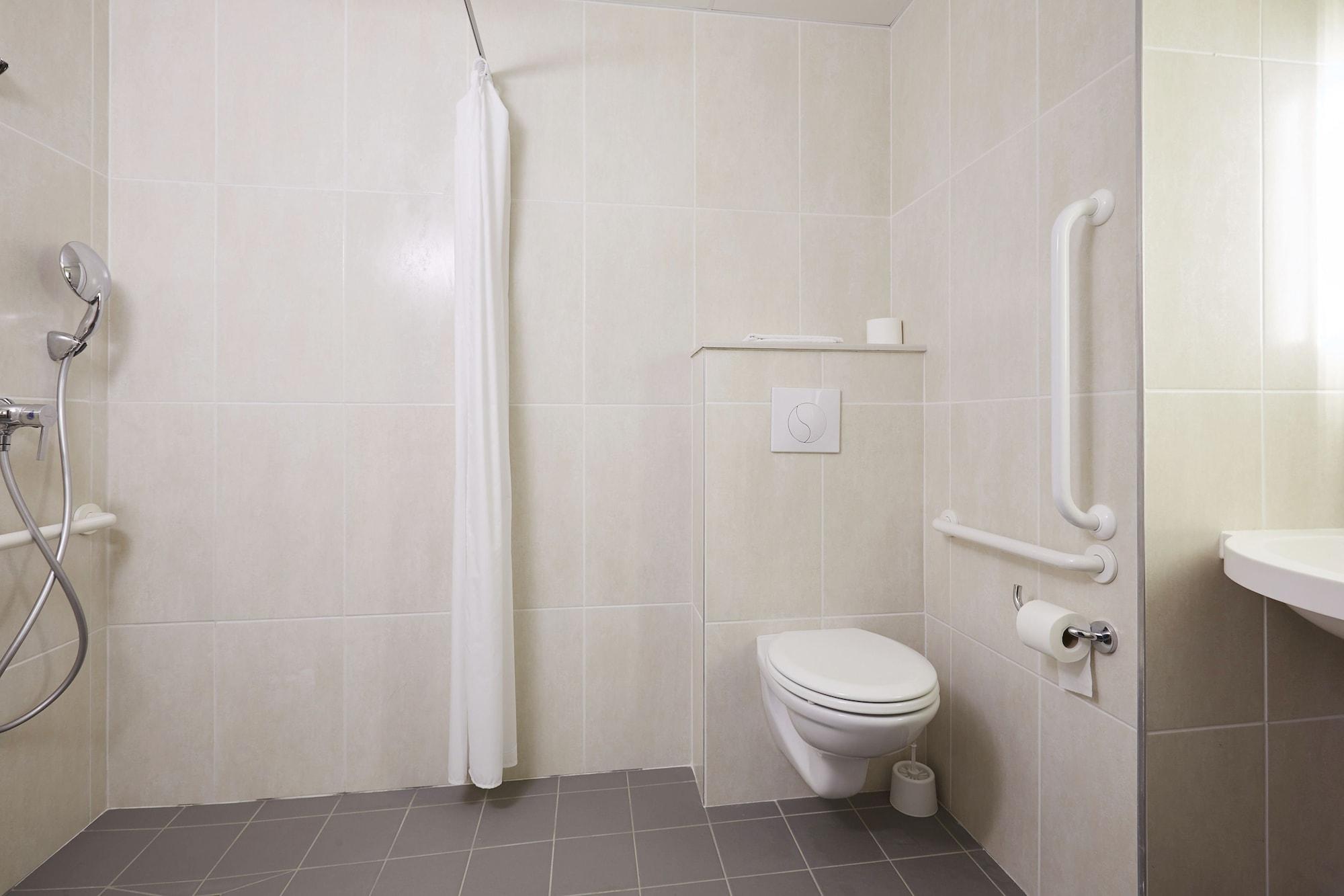 B&B Hotel Quimper Nord Douarnenez Екстериор снимка